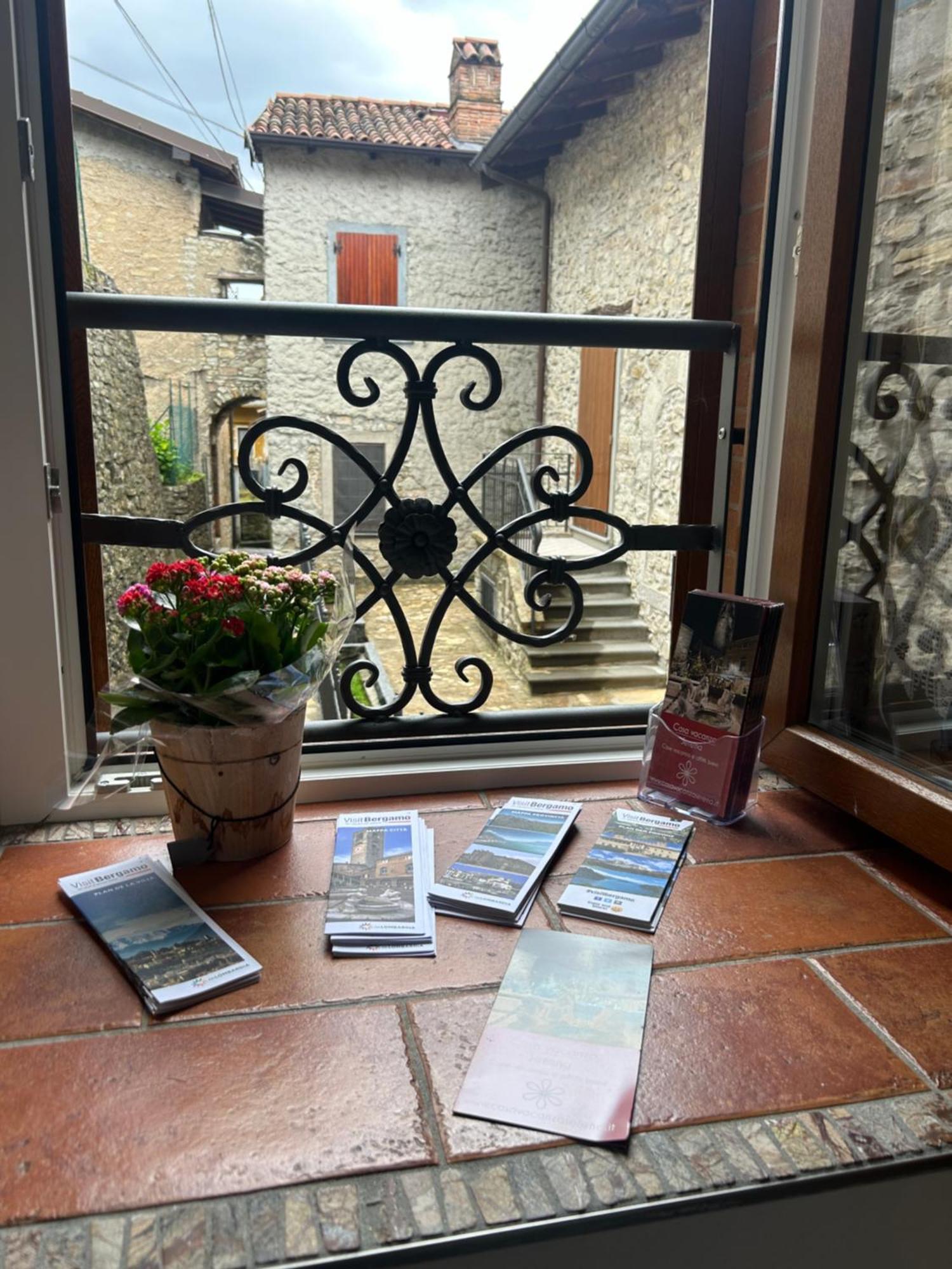 Casa Vacanza Serena Palazzago Exteriör bild